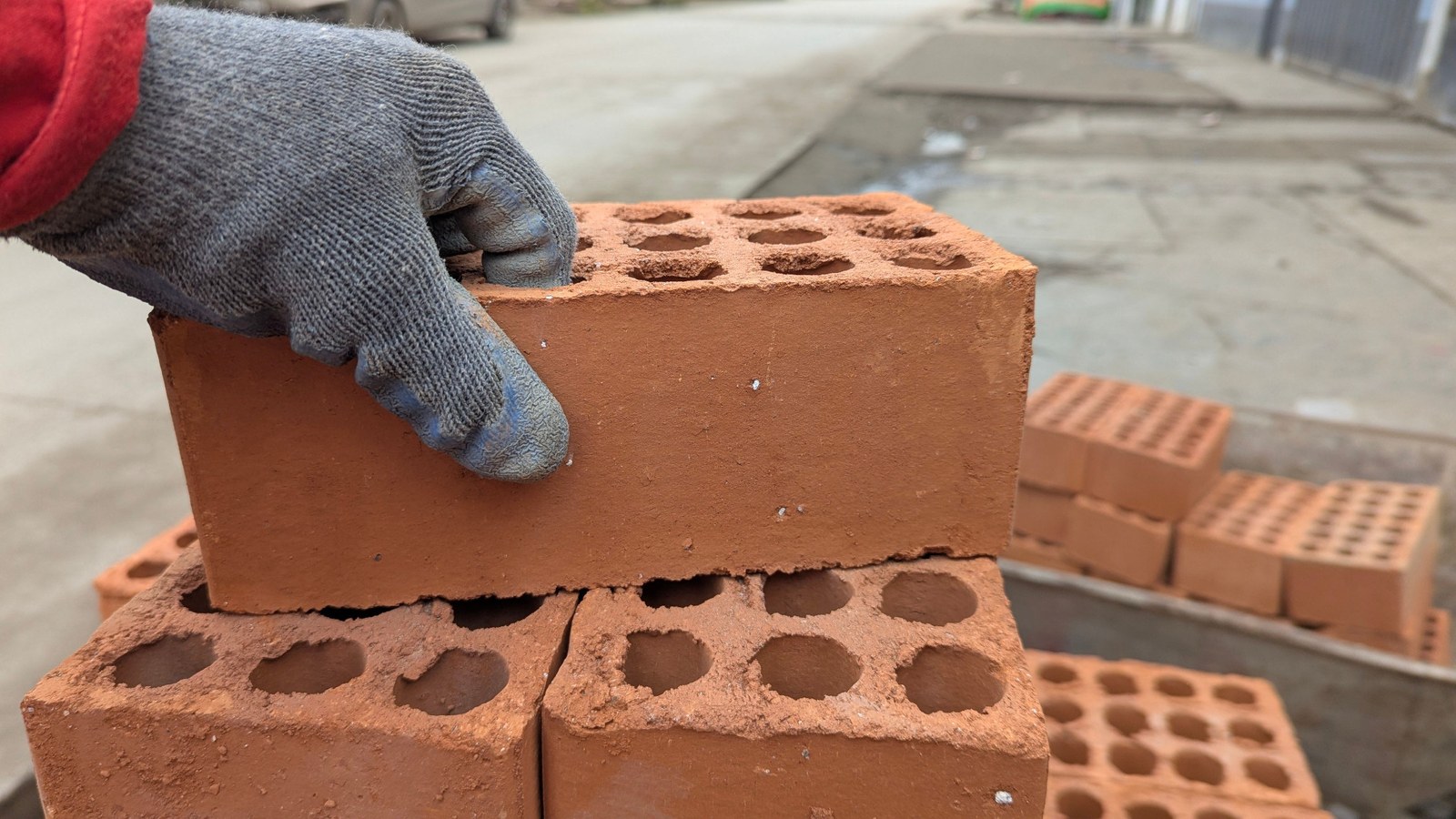 Masonry contractor website mistakes that cost leads